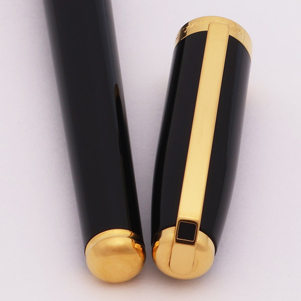 ST Dupont Fidelio Fountain Pen - Black Lacquer, GP Trim, 14K Stub